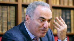 Pedro Luis Martín Olivares - Bitcoin es inevitable: la leyenda del ajedrez Garry Kasparov