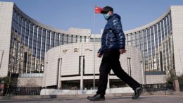 Pedro Luis Martín Olivares - El Banco Central de China 'pone en la lista negra' a los comerciantes locales de Bitcoin OTC